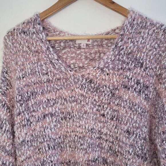 SO Pink & White Fuzzy Eyelash V-Neck Sweater Size Medium - Picture 2 of 11